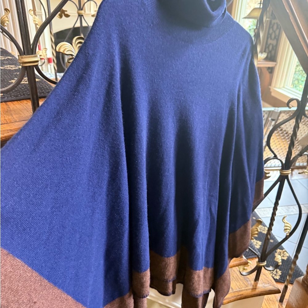 J.McLaughlin 100% Cashmere Poncho. Beautiful baby/ brown. Turtleneck. OS EUC - Picture 8 of 13